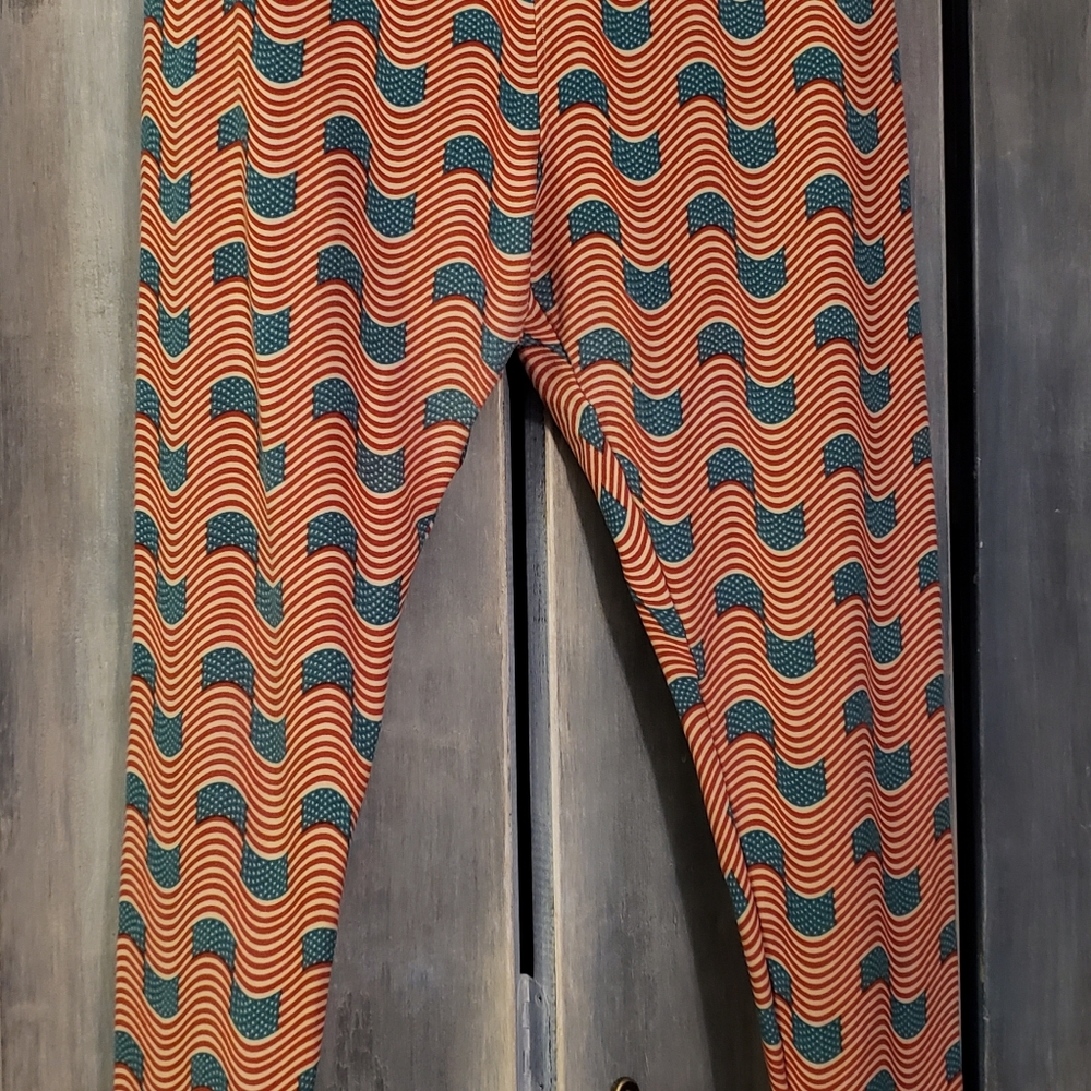 Tall & Curvy PLUS SZ Patriotic LuLaRoe Leggings OS
